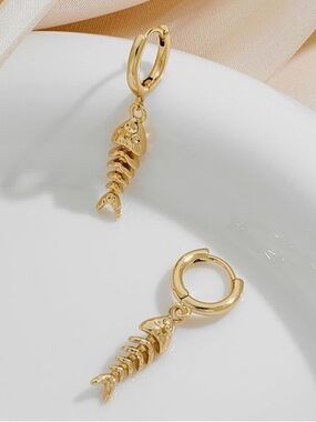 NEW Lucky Fish-Bone Mini Hoop Earrings in Gold, Jewelry